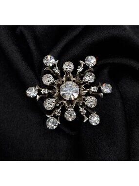Vintage 1960's Rhinestone Snowflake Brooch Pin